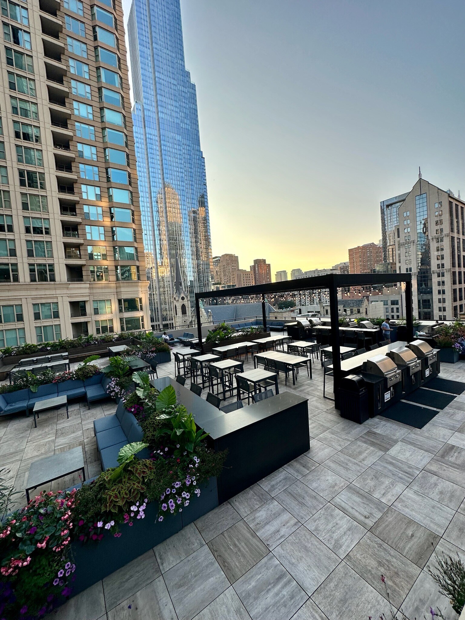 Building Photo - 30 E Huron St