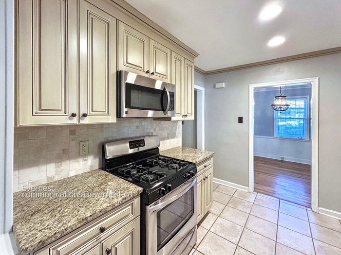 Building Photo - 3563 Aurora Cir