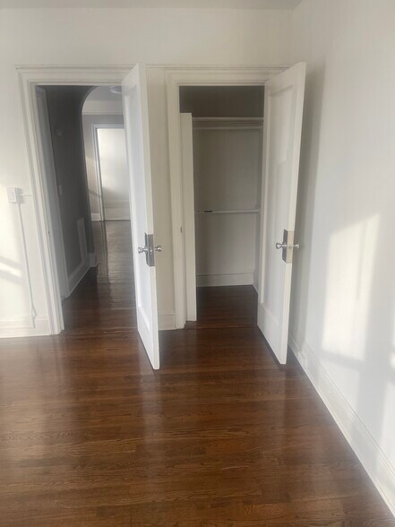 Building Photo - 1436 Lozier Pl