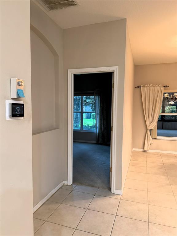 Building Photo - 417 Lake Butler Dr