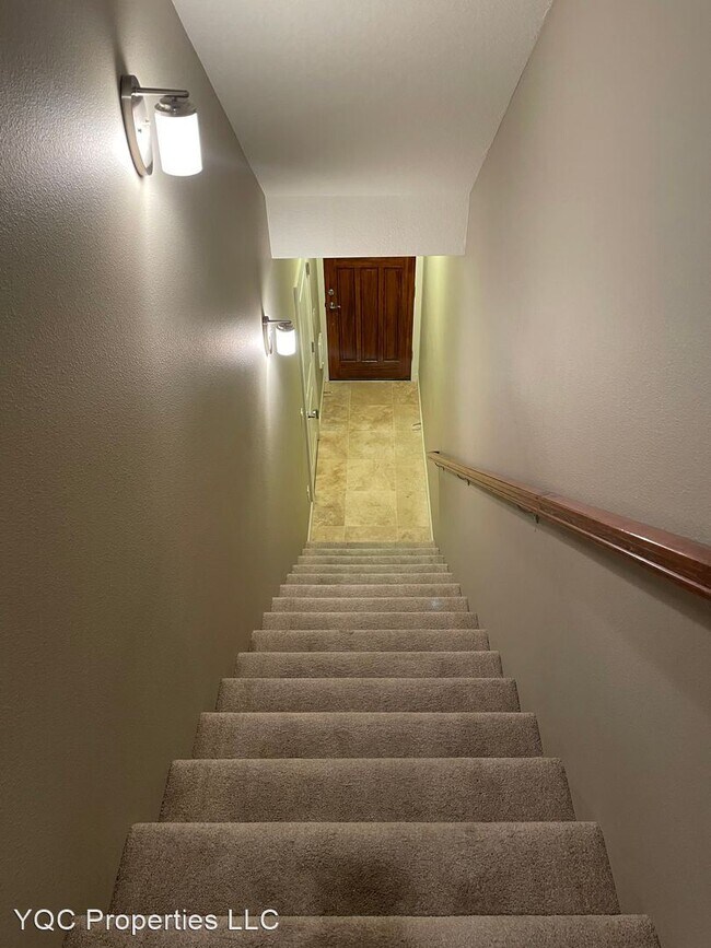 Building Photo - 4 br, 3 bath House - 4221 NW Sage Loop