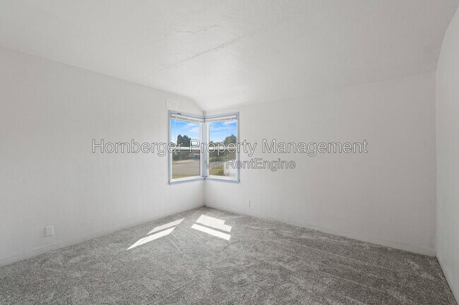 Building Photo - 10106 N Wesley St