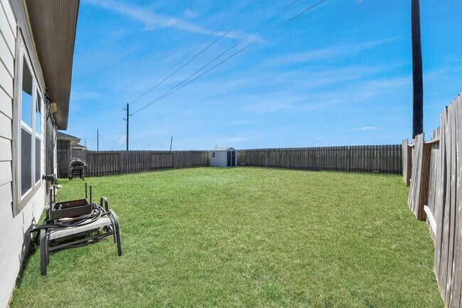 Building Photo - 30119 Gallatin River Ln