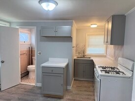 Building Photo - 324 Granite St