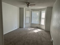 Building Photo - 104 8th St NW