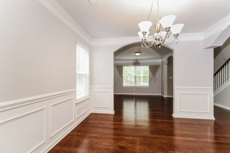 Building Photo - 3513 Tybee Dr
