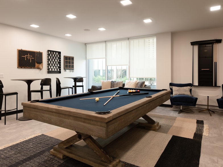 Building Photo - 1047 Commonwealth Ave