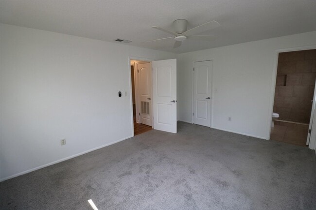 Building Photo - 206 Phoenetia Dr
