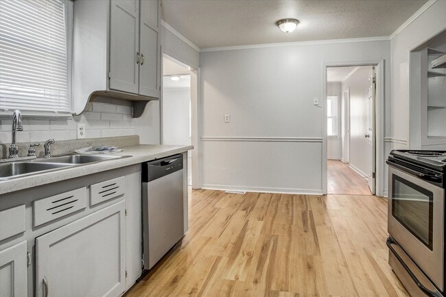 Building Photo - 11120 E 57 St