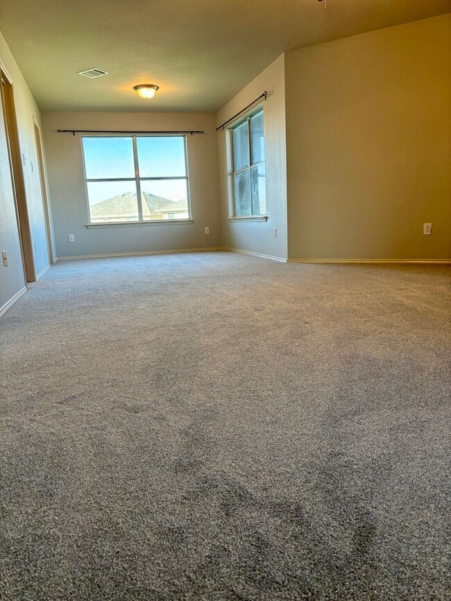 Building Photo - The Perfect Blend of Space & Location – 3 Beds Near Alliance