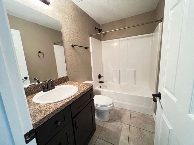 Building Photo - 3 BD/2BA Home in Beautiful Ocala!!!