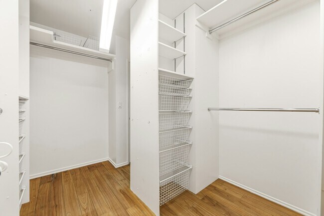 Building Photo - 20305 Aetna St