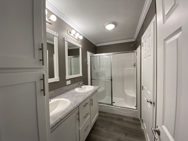 Building Photo - 4 Tern Ct
