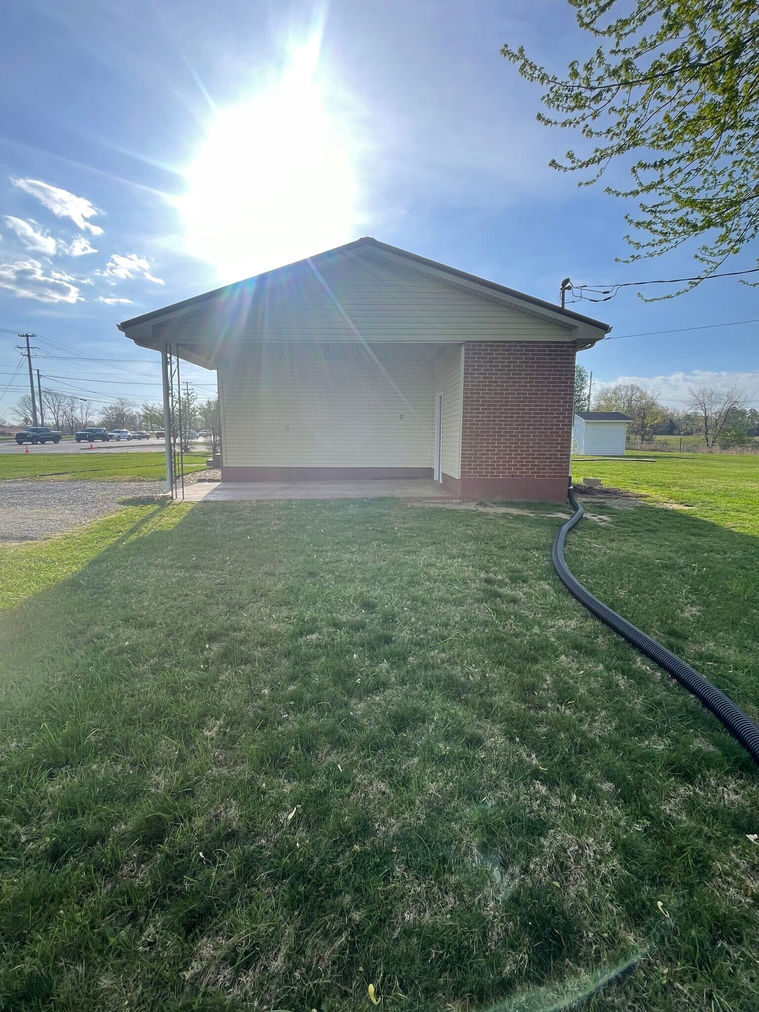 Carport - 1190 Rossview Rd