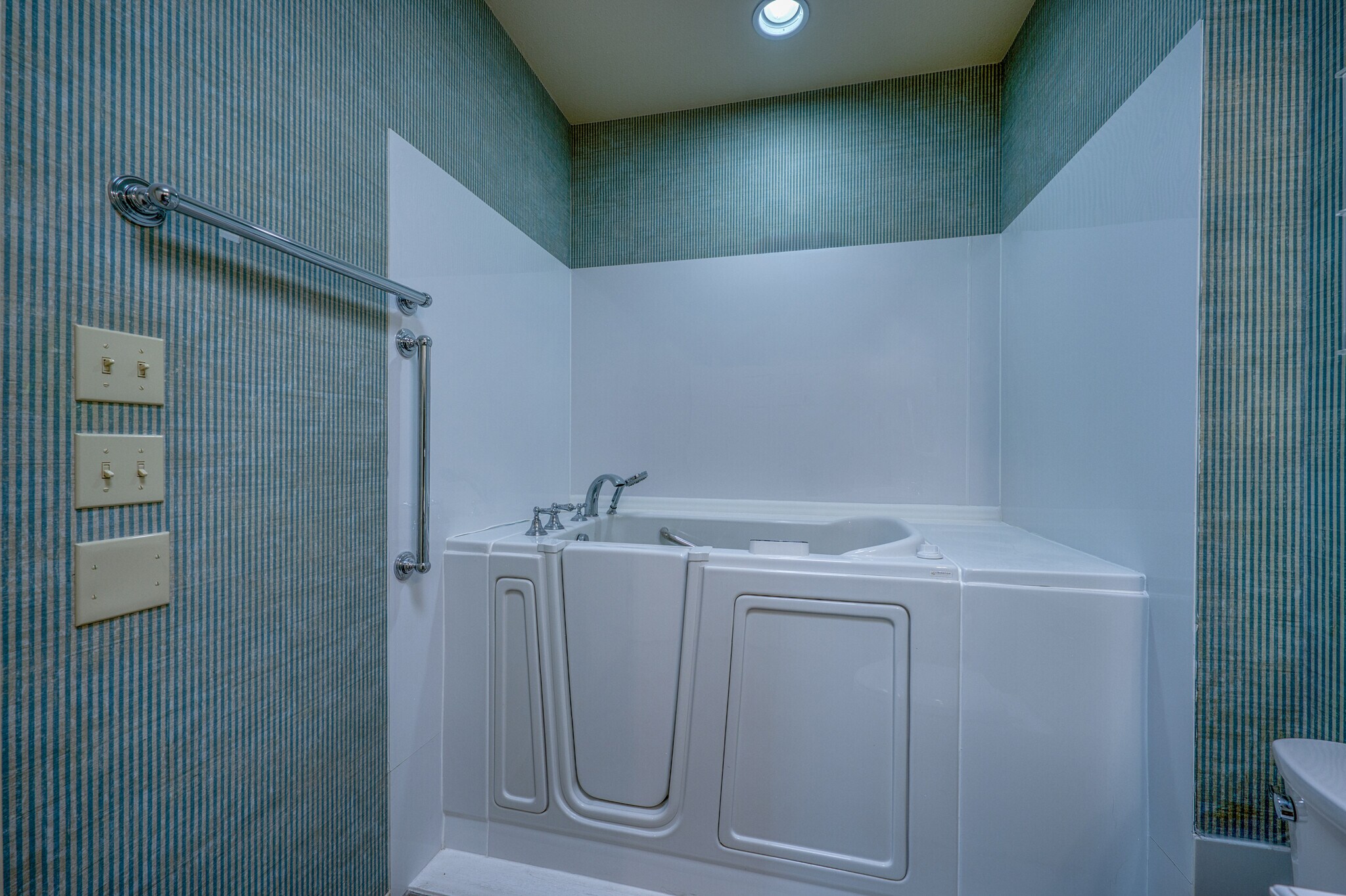 Building Photo - 2611 N Kentucky Ave