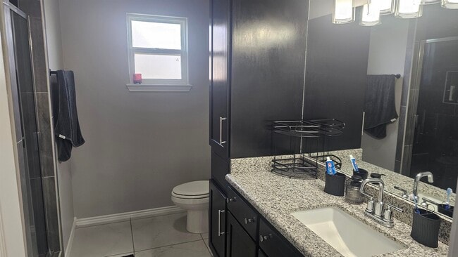 Building Photo - 4225 Gavilan Dr
