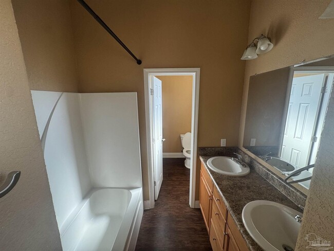 Building Photo - 7071 Lake Joanne Dr