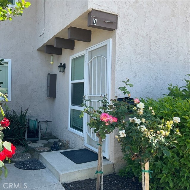 Building Photo - 336 W La Veta Ave