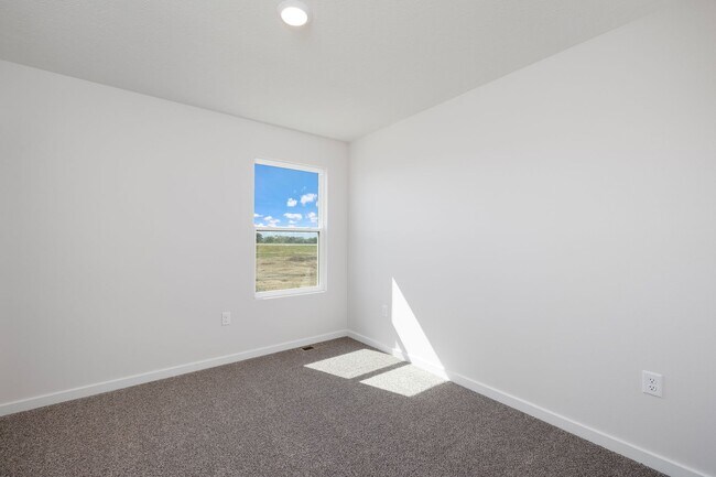 Building Photo - 2565 S Cheri Dr