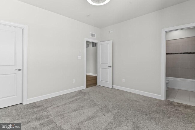 Building Photo - 12600 Coventry Mnr Wy