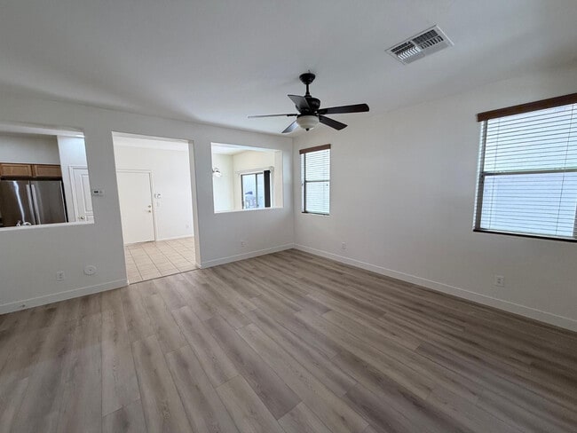 Building Photo - 3938 S Napa Ln