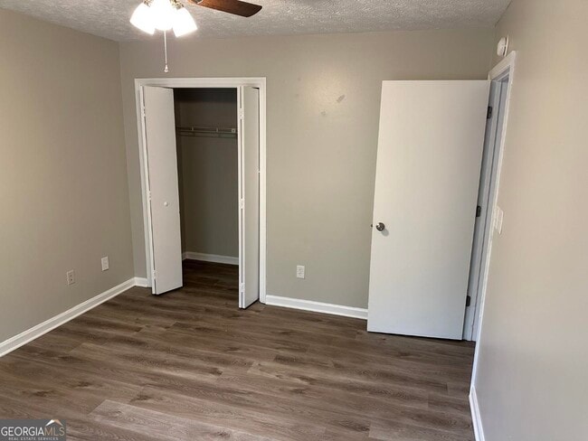 Building Photo - 115 Pine Terrace