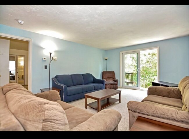 Primary Photo - 4 Kennedy Ln