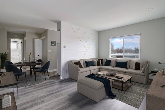 Interior Photo - Midtown Garden