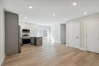 Building Photo - 2215 N 7th St