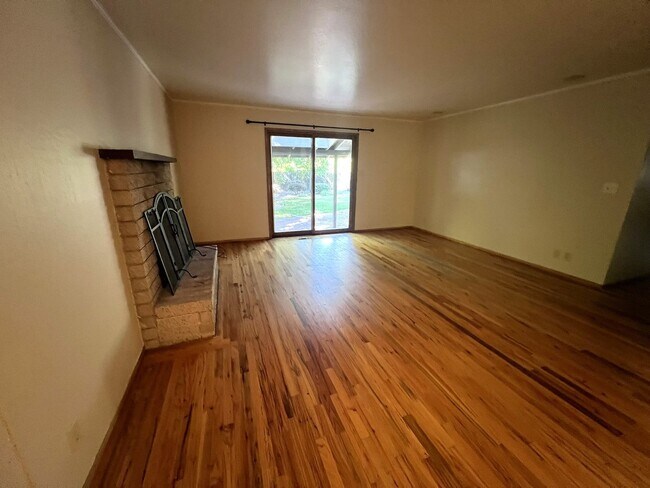 Building Photo - Immaculate 3/2 Near Big Chico Creek-Must See!