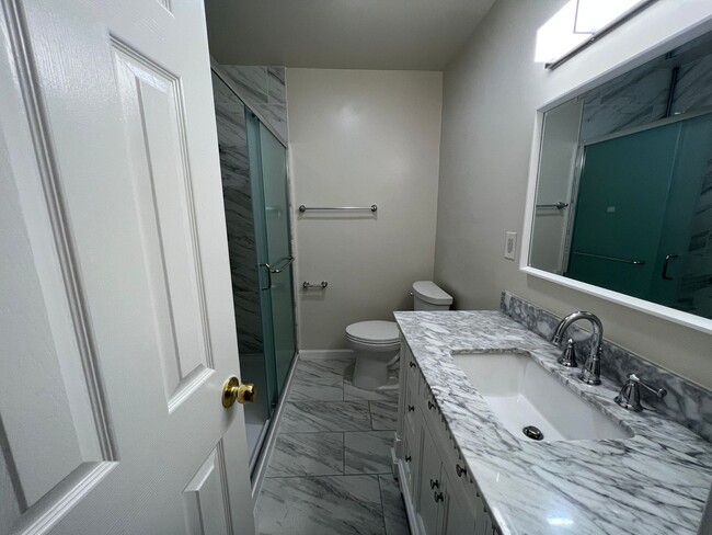 Building Photo - Delightful 1 Level 4 Bedroom Home On Exten...