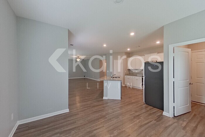 Building Photo - 6008 Argyle Loop