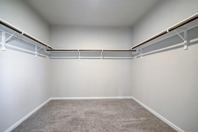 Building Photo - 28011 Langsdale Ct