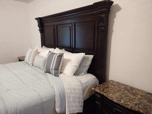 Building Photo - 4315 Genoa Rd