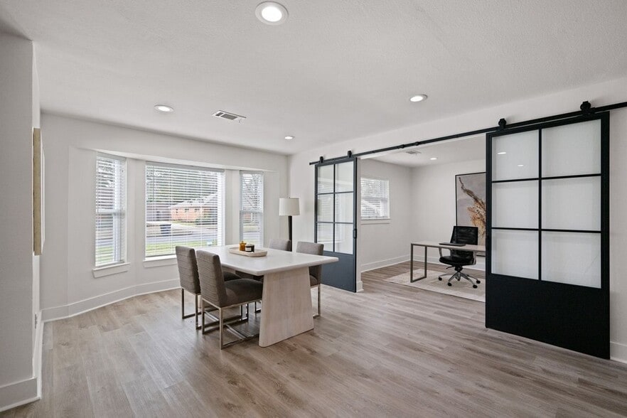 Building Photo - 5538 Yarwell Dr