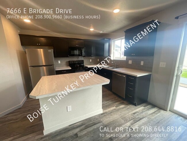 Building Photo - 7666 E Brigade Dr