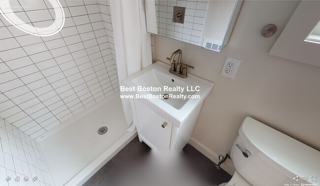 Building Photo - 9 Elmer St