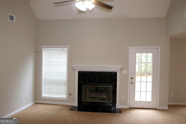 Building Photo - 105 Sheldon Way