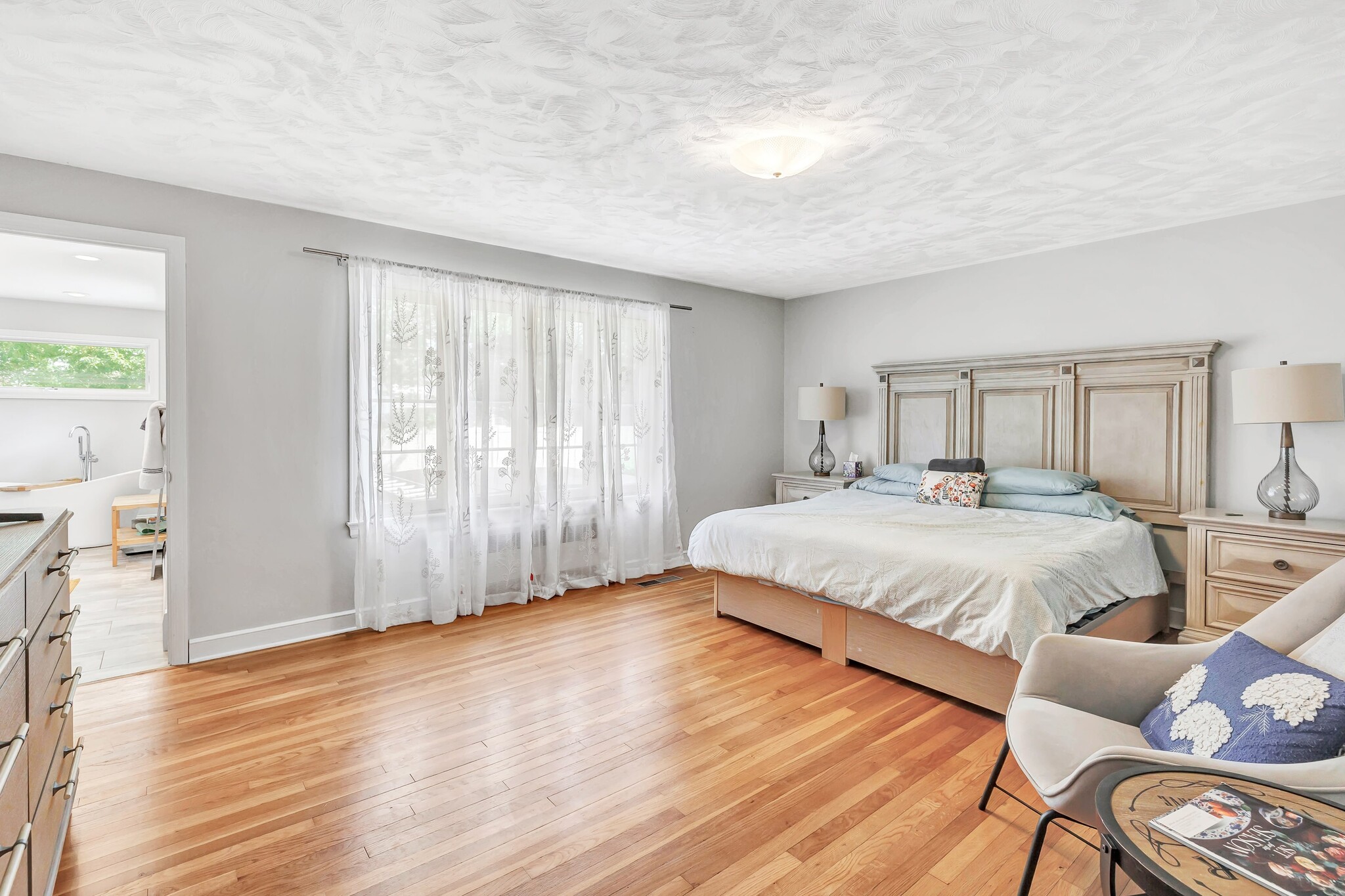 Building Photo - 26 Pearsall Pl