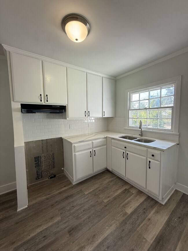 Building Photo - 4912 Court I
