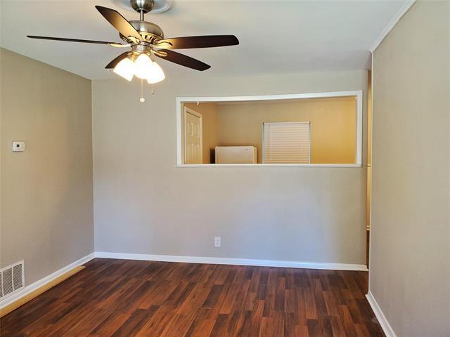 Building Photo - 605 Pershing Dr