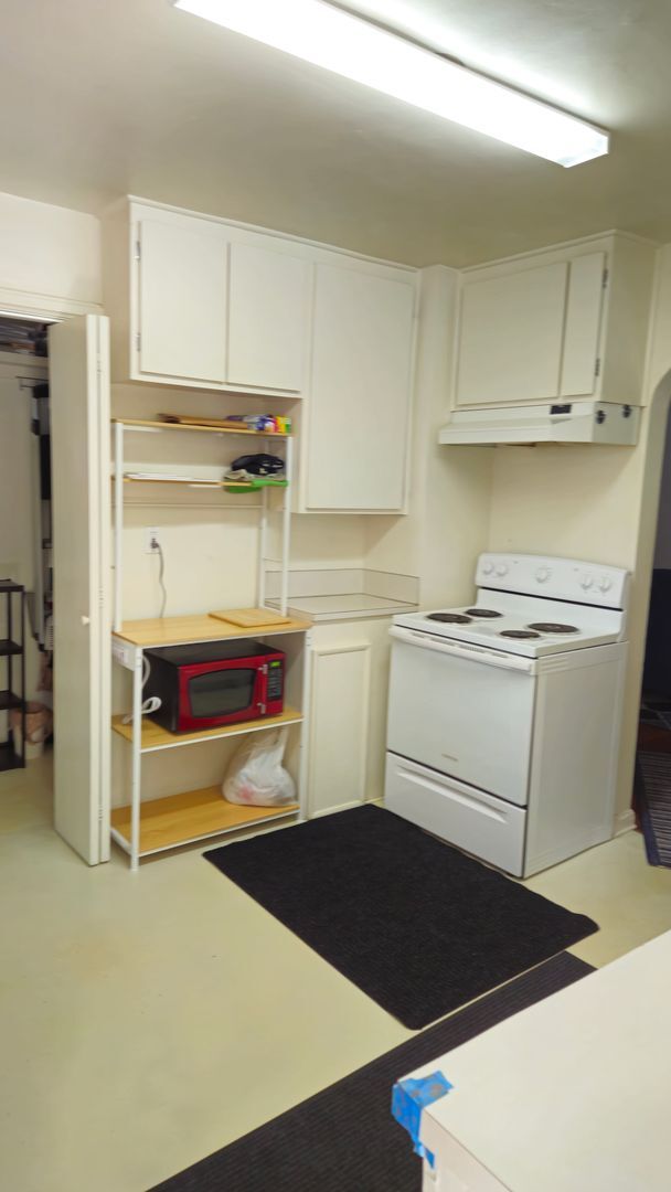 Building Photo - BG Properties, L.L.C.