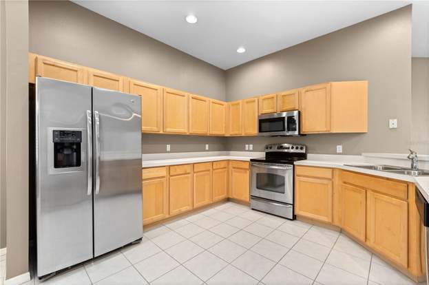 Building Photo - 15348 Blue Fish Cir