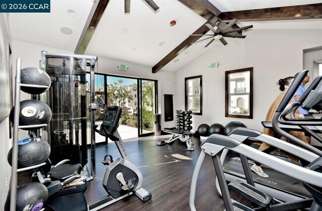 Building Photo - 5043 Ivy Leaf Springs Rd