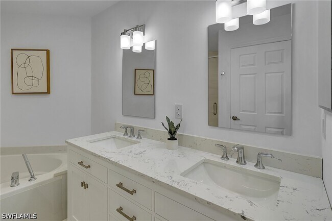 Building Photo - 2165 Arielle Dr