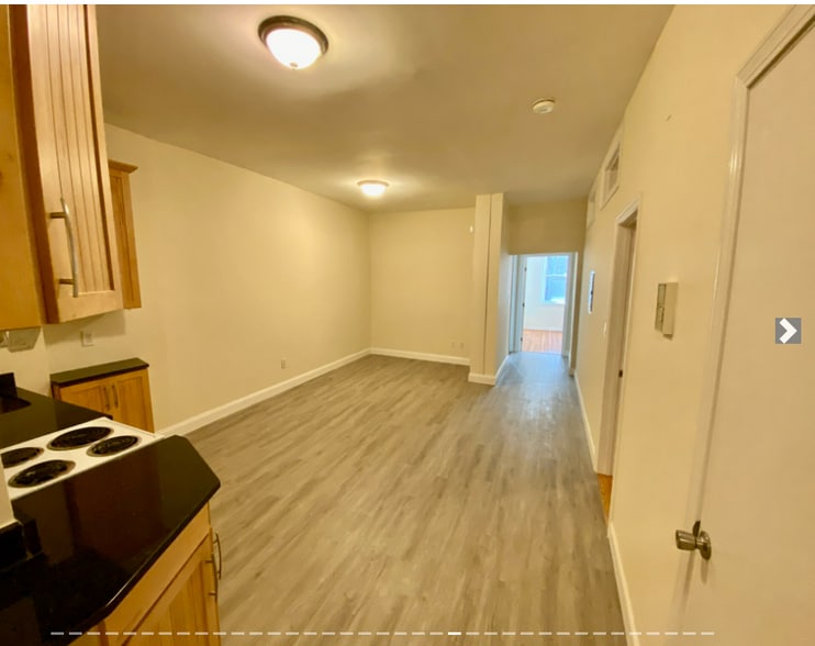 Building Photo - 21 Aberdeen St