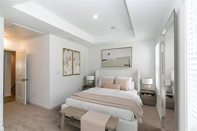 Building Photo - 646 Wynard Pl
