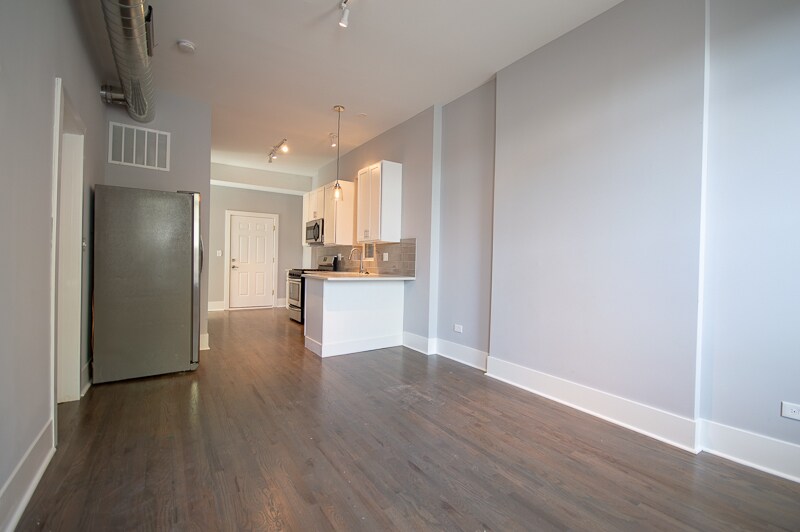 Building Photo - 1726 W 21st St