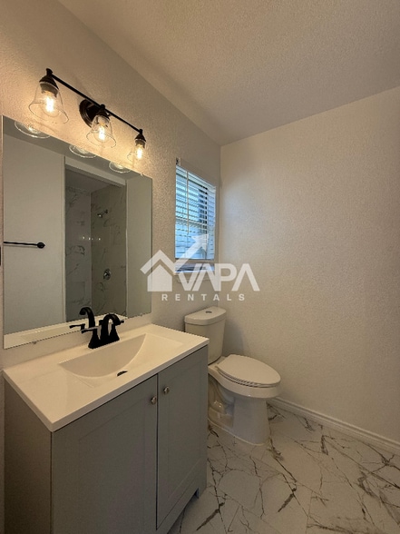 Building Photo - 551 Bertetti Dr