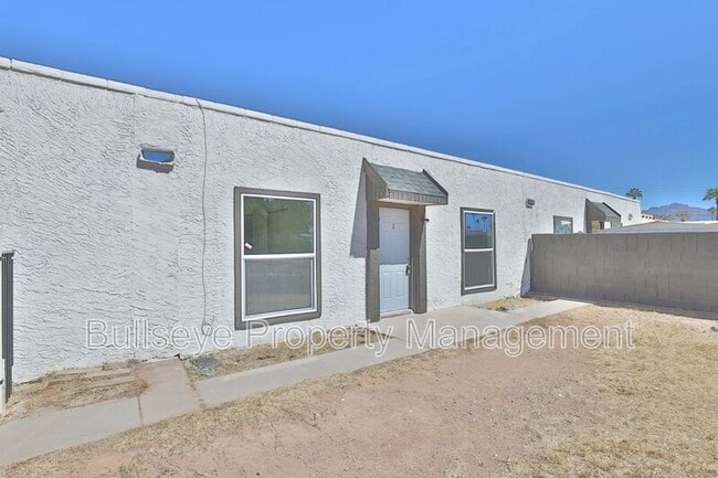 Building Photo - 1548 E 26th Ave